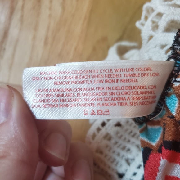 Aztec Print, Lace Tank - Picture 5 of 6